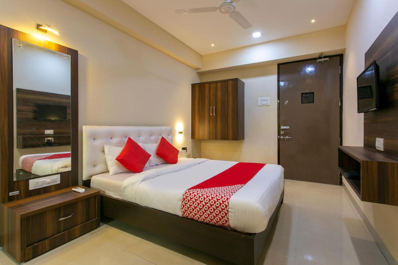 Oyo 62220 Hotel Stay Inn Kalyān Exterior foto