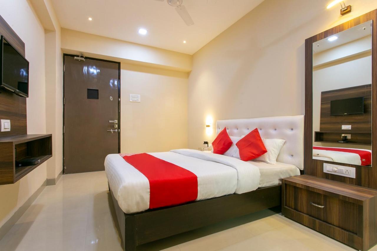 Oyo 62220 Hotel Stay Inn Kalyān Exterior foto