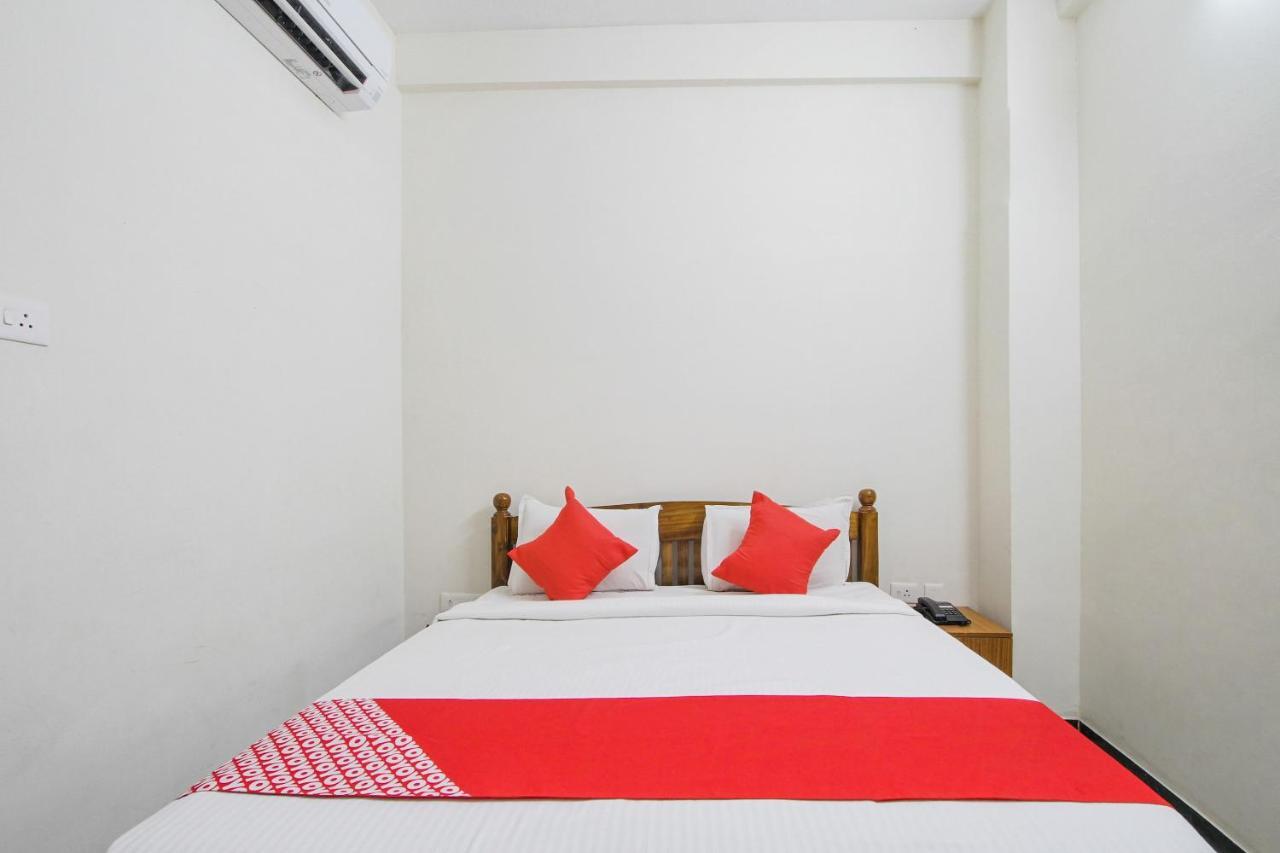 Oyo 62220 Hotel Stay Inn Kalyān Exterior foto